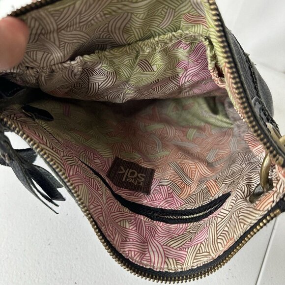 The Sak Black Soft Pebble Leather Adjustable Crossbody Shoulder Bag Purse - Picture 11 of 14